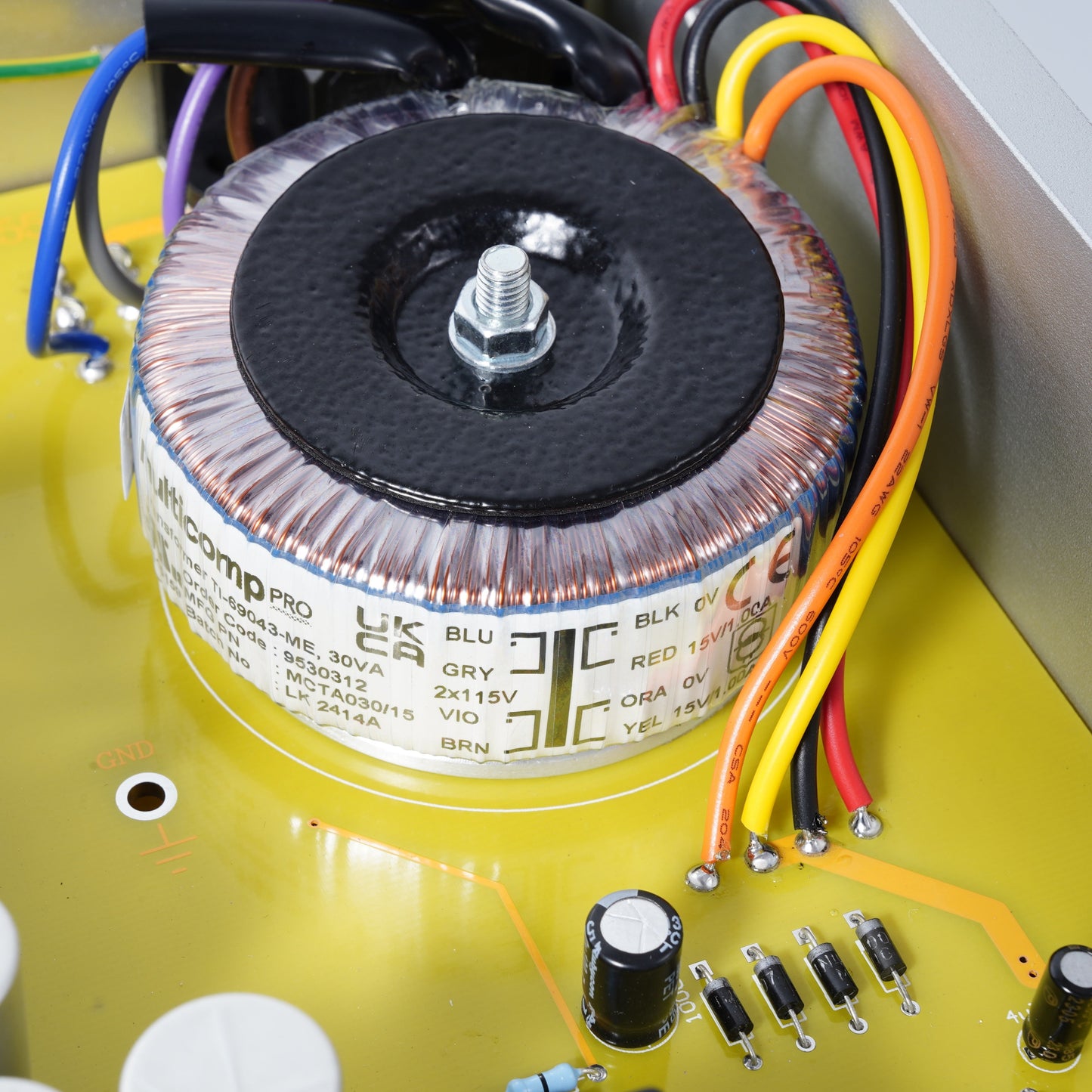BRZHIFI 255 analoge HiFi-Vorstufe mit Ringkern-Trafo aus Deutschland