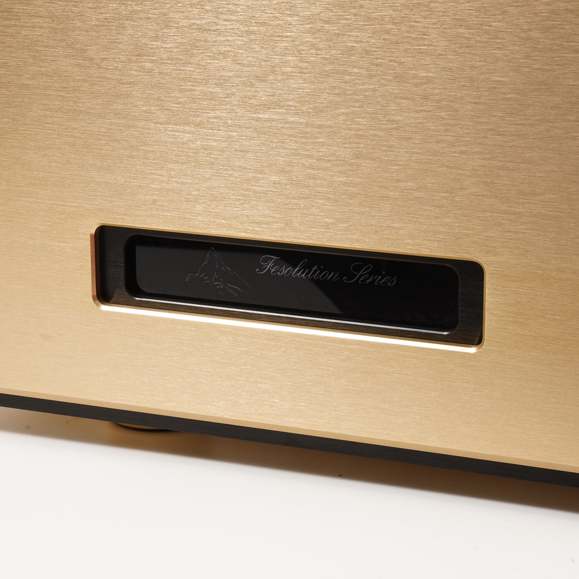 BRZHIFI 711MKII Frontdisplay mit Schriftzug Resolution Series